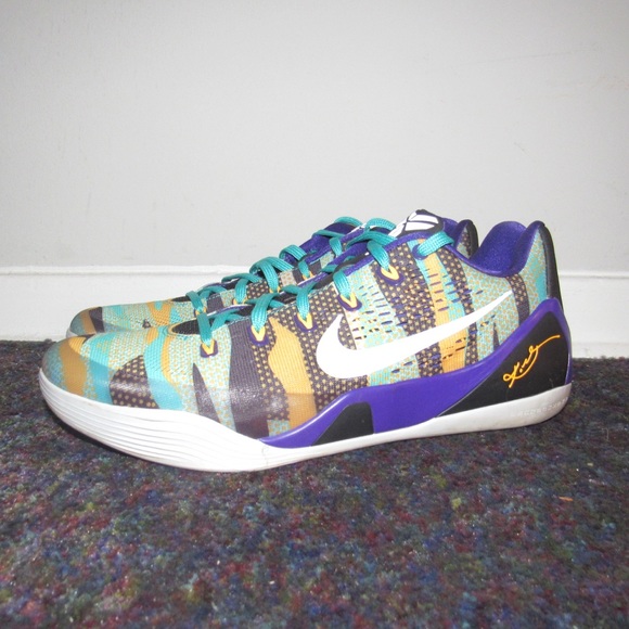 Nike Other - Nike Kobe 9 IX EM Pop Art Basketball Shoes Size 12